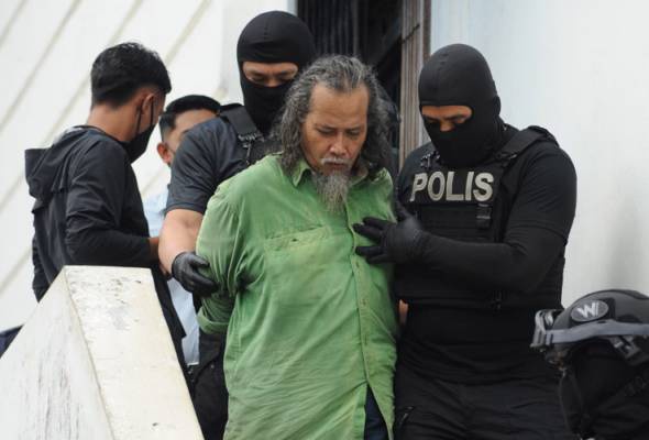 Prosiding lima sekeluarga penyerang Balai Polis Ulu Tiram ditangguh ke 24  Sept - ASTRO AWANI - SEENI