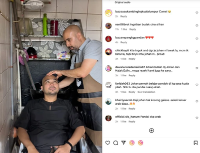 Johan Syampu Kepala Di Barber Shop Selepas 'Tahallul'